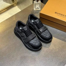 Burberry Low Shoes